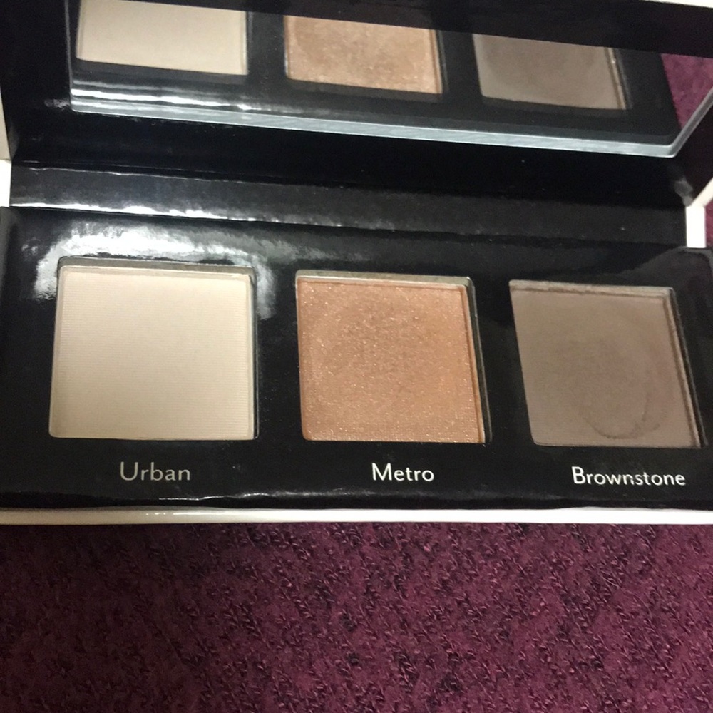 Makeup bundle - Picture 4 of 5